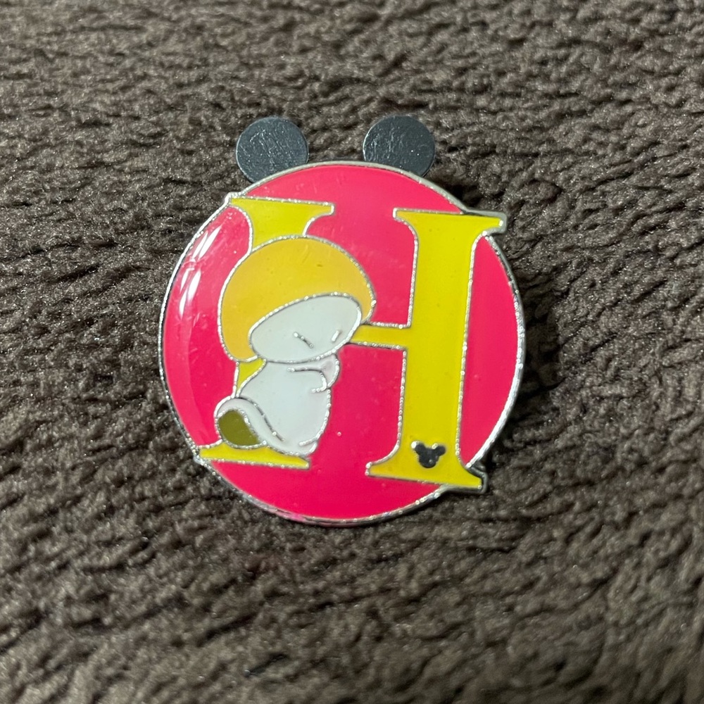 3/$25 Disney Trading Pins Alphabet Letter H 2009